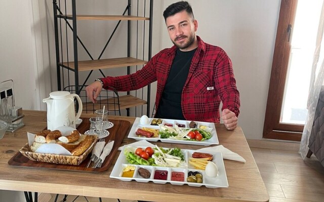 Çeti̇n Rezi̇dans Otel