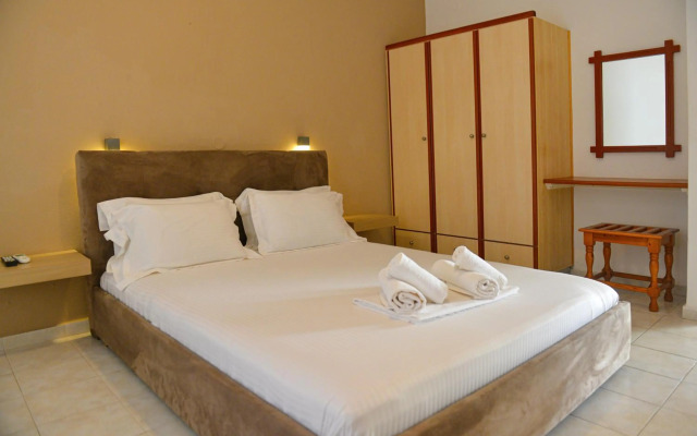 Marina Hotel