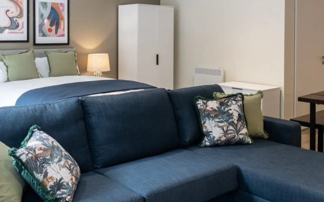 Host Stay Richmond Place 003