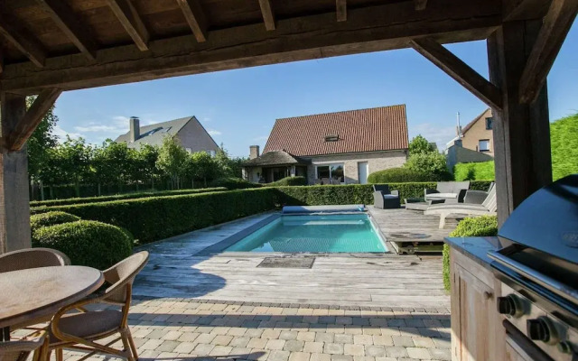 Classy Holiday Home in Aartrijke With Private Swimming Pool