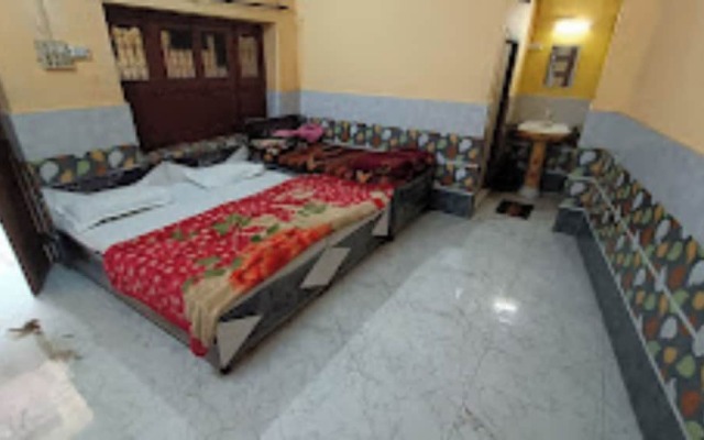 Goroomgo Laxmi Bhawan Dharamshala Mathura