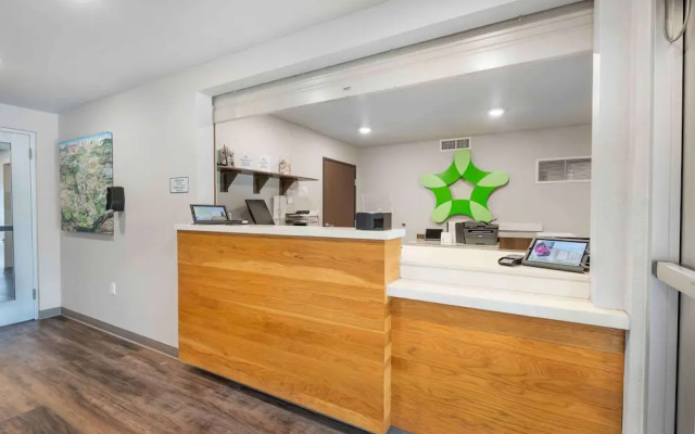 WoodSpring Suites West Melbourne I-95