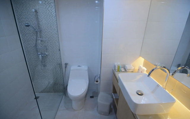 Charoen Hotel
