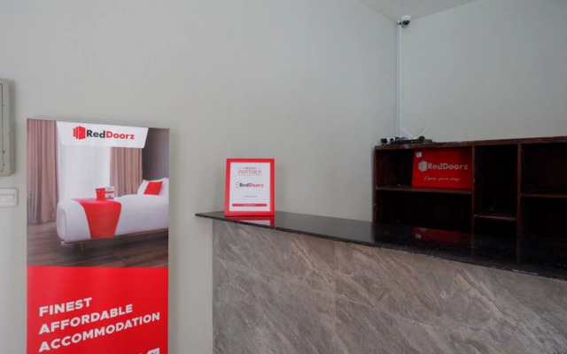 Gossip Guesthouse by Reddoorz