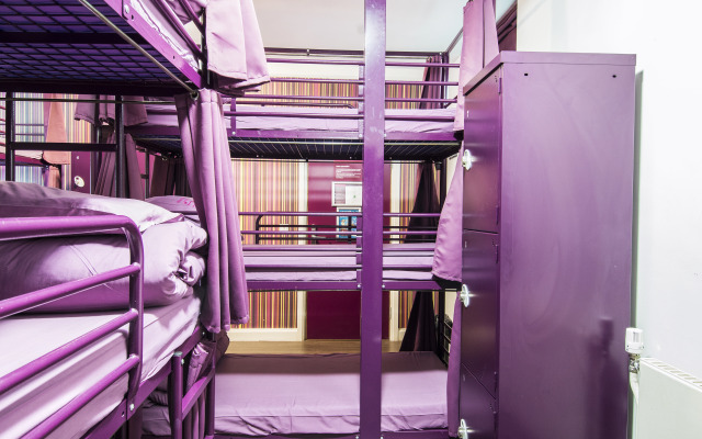 Safestay London Kensington Holland Park