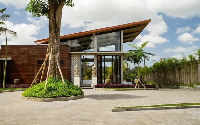 Sayana Bali