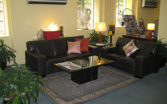 Devere Hotel