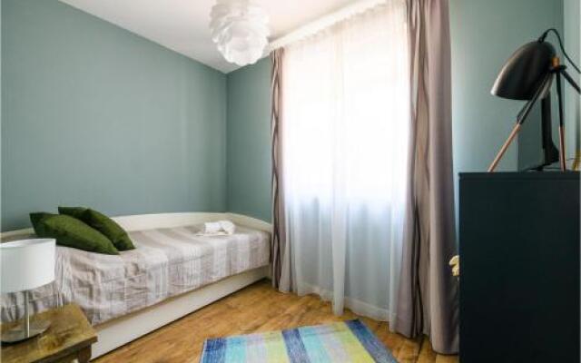 Four Bedroom Holiday Home in Medulin
