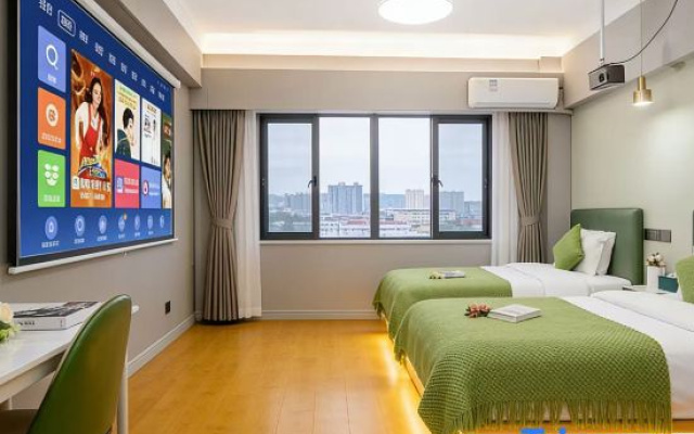 Yashe Intelligent Hotel (Guangzhou Taikoo Hui Gangding Subway Station Branch)