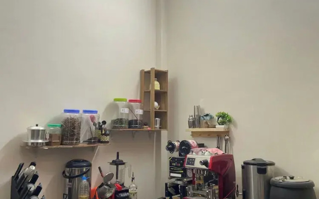Cozy Fam Homestay in Central Hanoi - Hao Nam Street