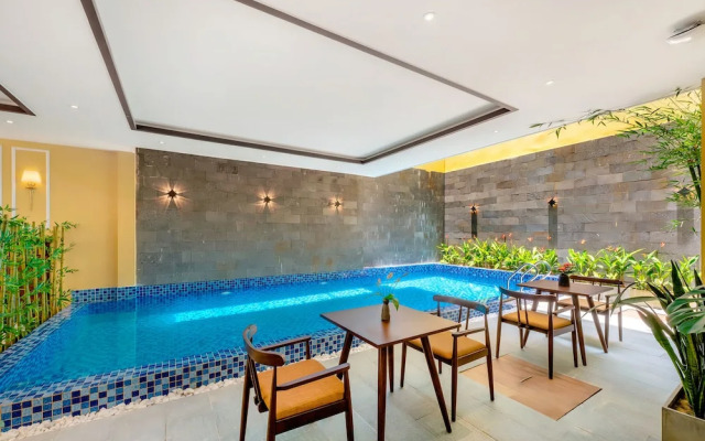 Chillax Old Town Villa