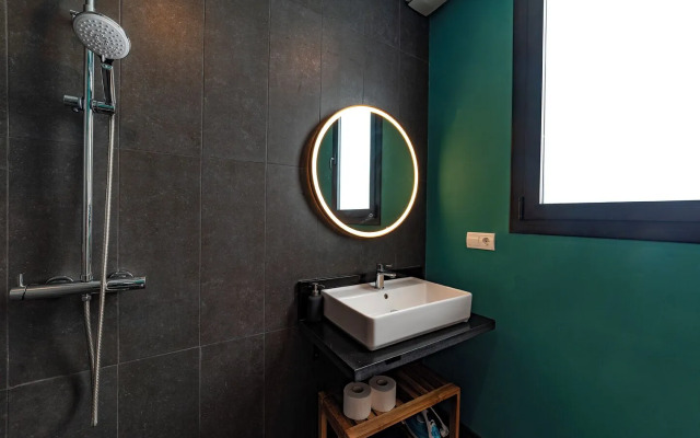 Click Salvador Suite