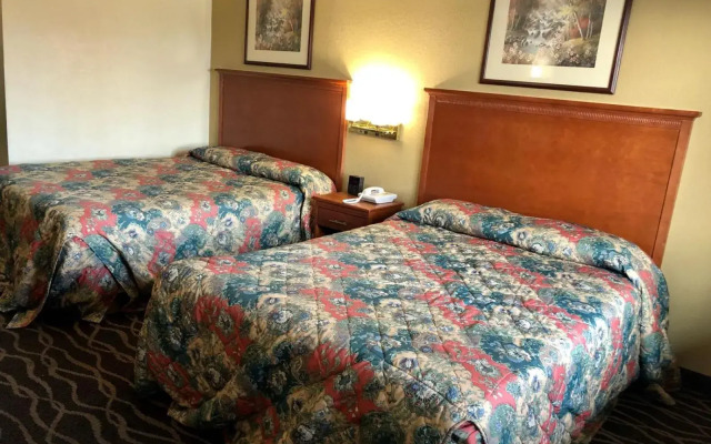 Travelodge by Wyndham Terre Haute