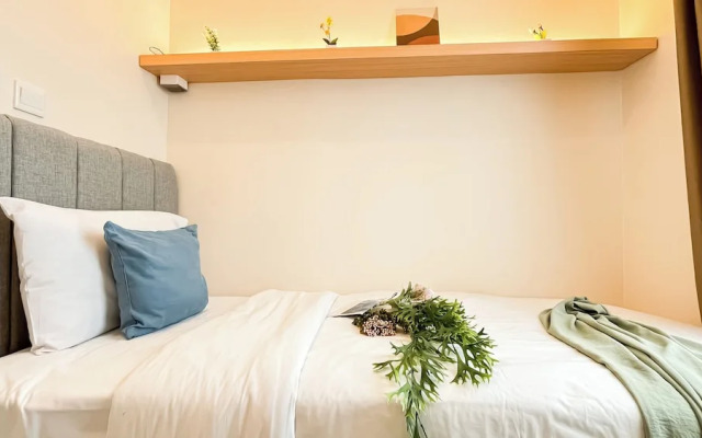 White Toned Style 2Br Tokyo Riverside Pik 2 Apartment