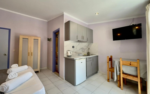 Anemos Studios & Apartments
