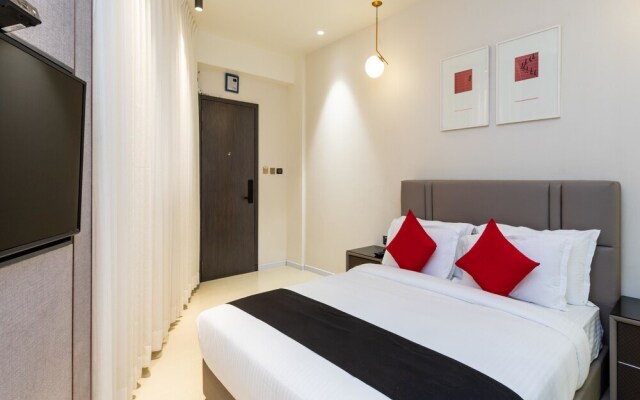 Townhouse OAK Hotel Oasis Blue