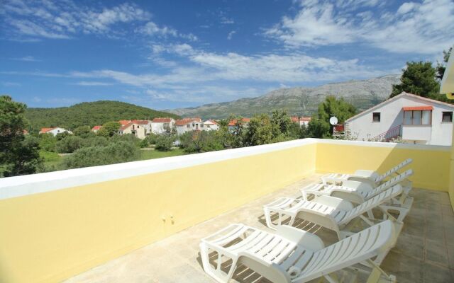 Stunning Home in Korcula With Wifi and 6 Bedrooms