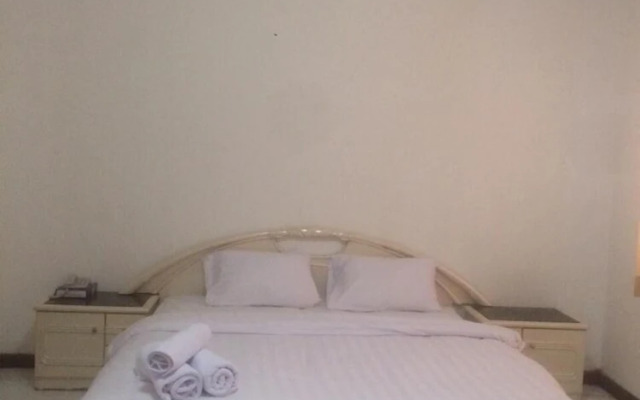 White Cotton Homestay