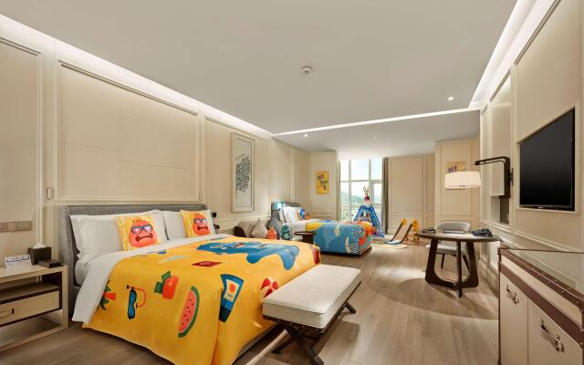 Hilton Dalian Golden Pebble Beach Resort