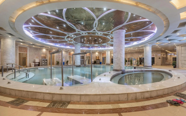 Mediterranean Hot Spring Resort Guiyang