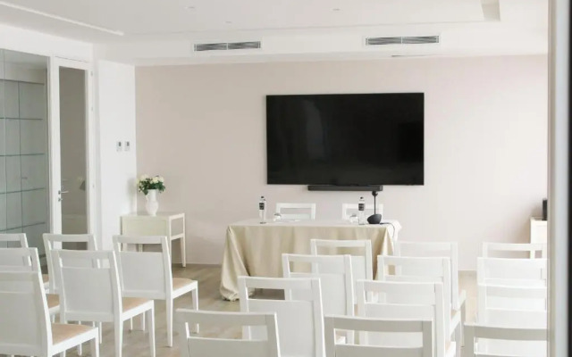 Bianco Riccio Suite Hotel