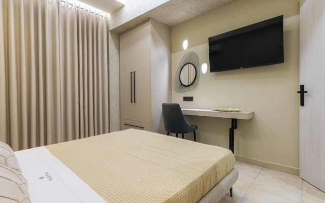 Mouria Studios & Apartments