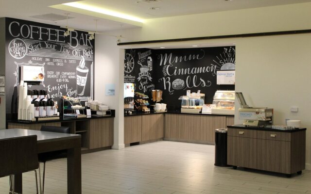 Holiday Inn Express & Suites San Diego - Mission Valley by IHG