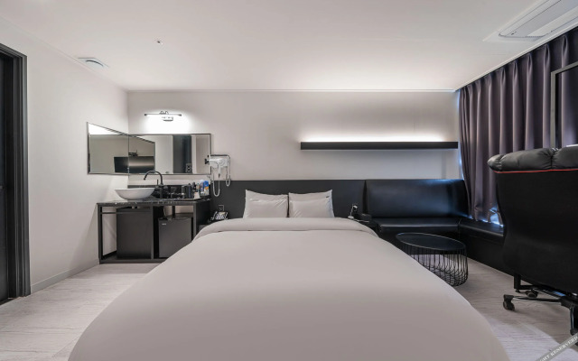 Gimpo Gray Hotel