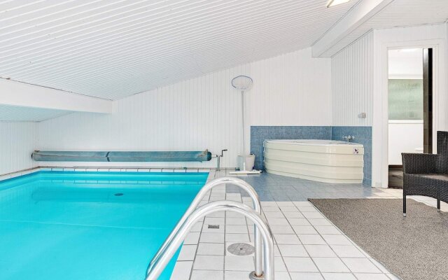 8 Person Holiday Home in Albaek