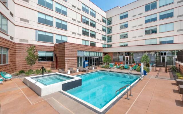 Aloft Denver North Westminster