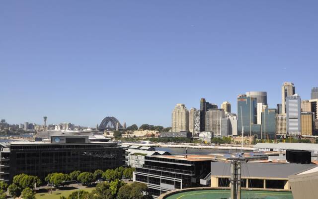 Pyrmont Modern Jones Bay Apartments
