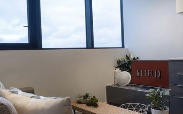 LittleStay Collection - Swanston