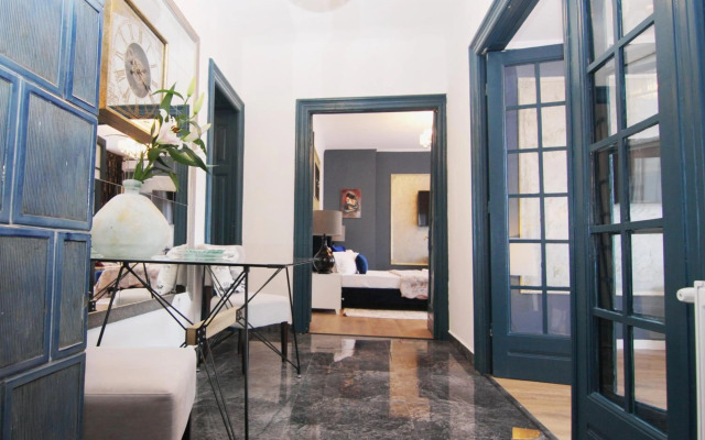 KAS 1Bd apartment unique central Unirii Bucharest