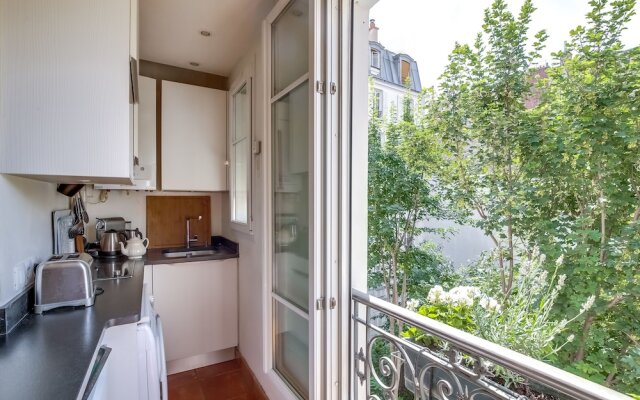 Cosy apt for 2 close to Eiffel Tower