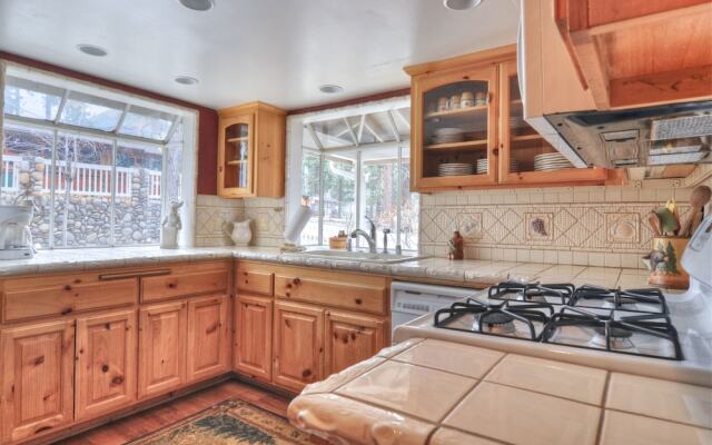 No. 5 Lake Front Dream Cabin Cabin