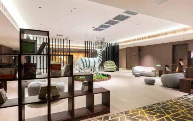 Tuke light hotel