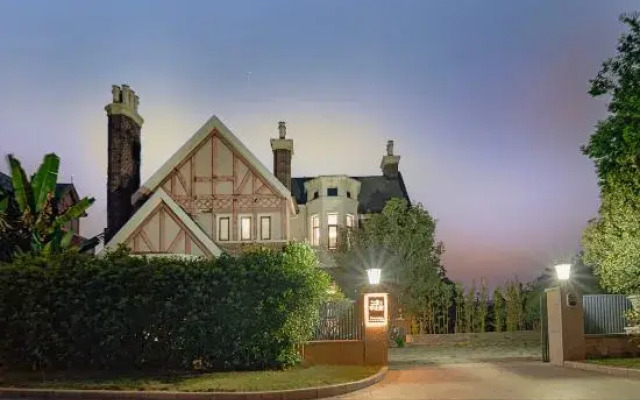 Tengchong Nansu Banshanli Private Tang Hot Spring Homestay