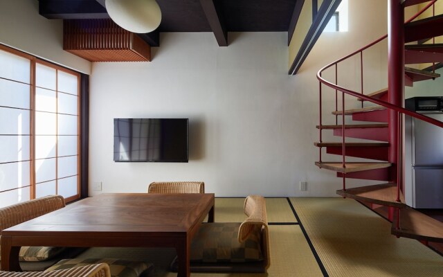 HANARE KYOTO Yasaka Mokusei-an