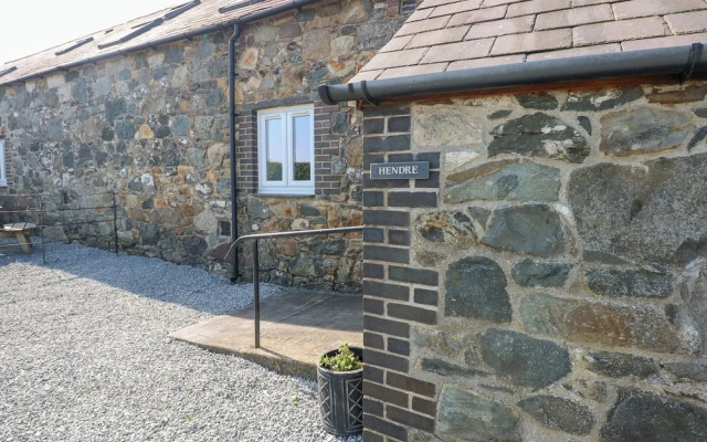 Hendre