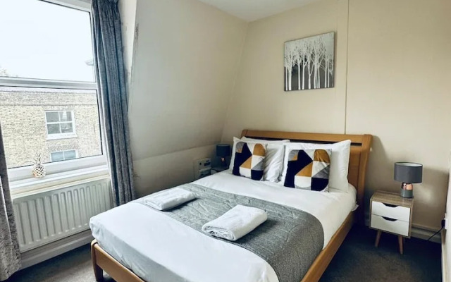 Cozy Regent A Apartment