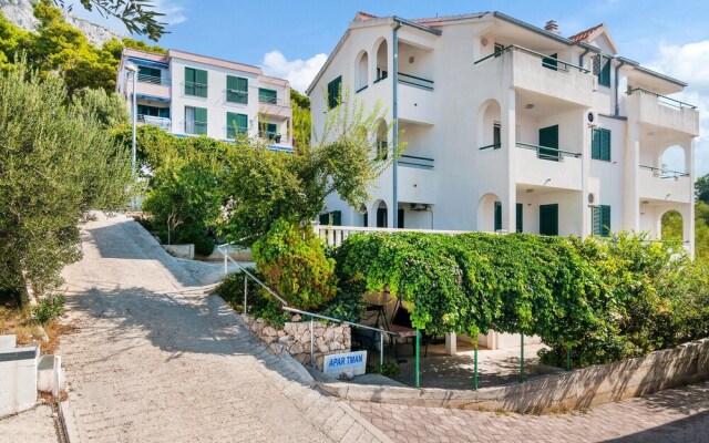 Stunning Apartment in Stanici With Wifi