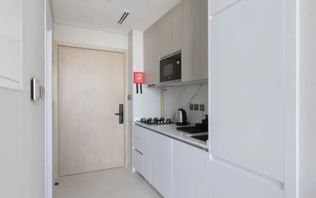 Cozy studio at Westwood By IMTIAZ
