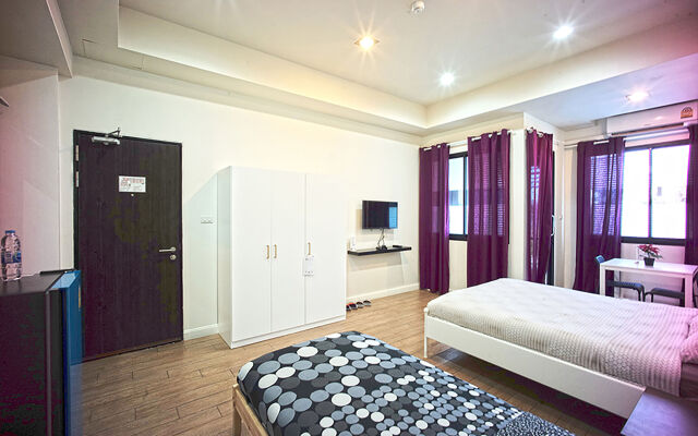26 Bed and Coffee