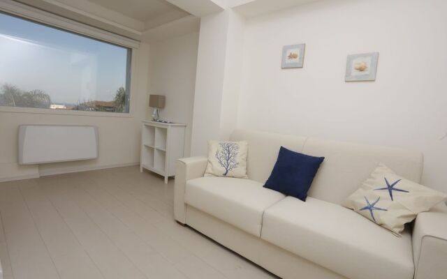 Path House - Suite Hotel