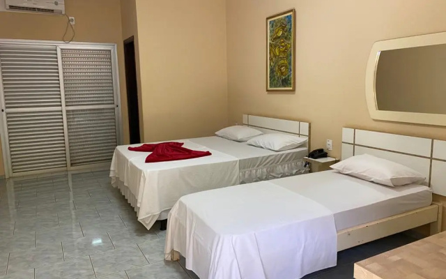 Marathi Park Hotel
