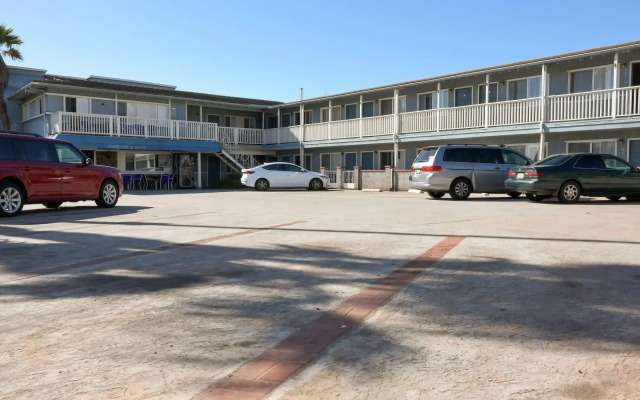 The Shores Inn and Beach Houses
