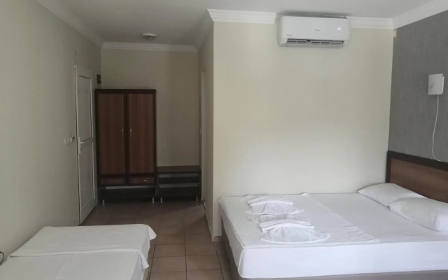 Sarsilmaz Otel