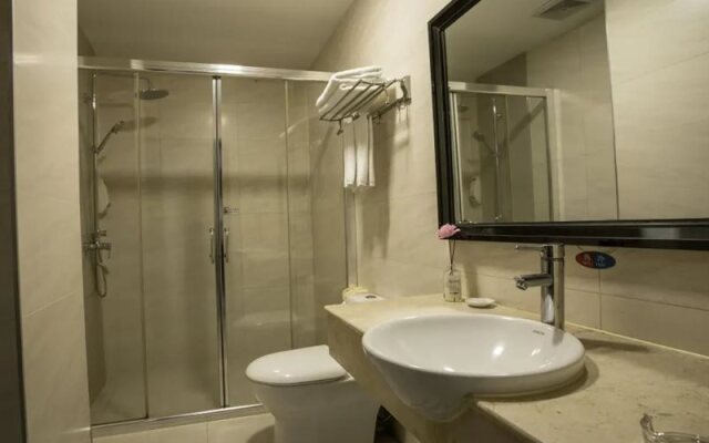 Yangjiang Tianbao Business Hotel