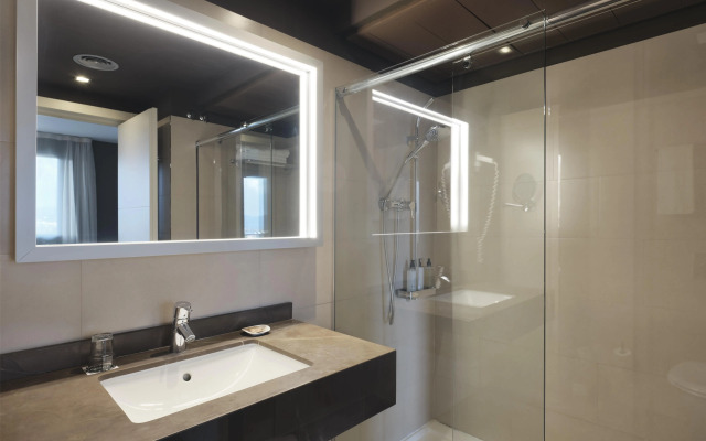 Qgat Suites & Events