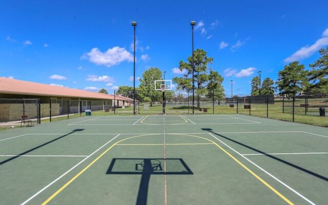 Lake Conroe RV & Camping Resort